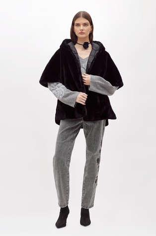 Obojestranska jakna s kapuco in kratkimi rokavi