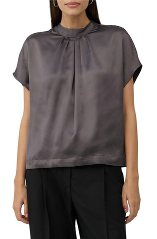 Loose fit plapolajoča satenasta bluza