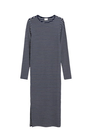 Slim fit črtasta obleka s stranskim razporkom