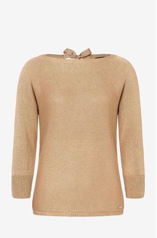 Batwing sleeved sweater with bow