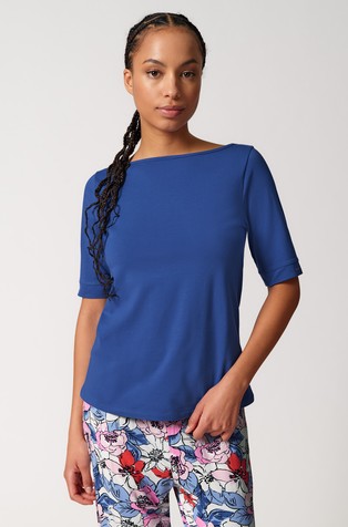 Every Night In Skiny short sleeve T-shirt