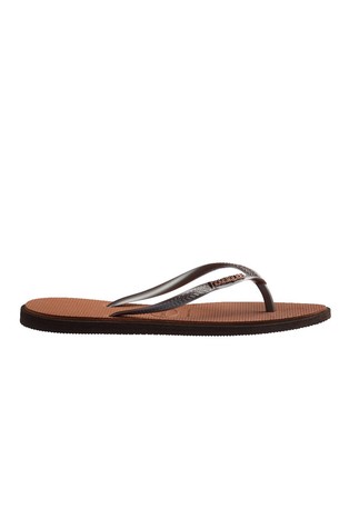 Slim Point Flip-flops