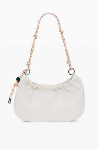 Torbica iz umetnega usnja z obeskom