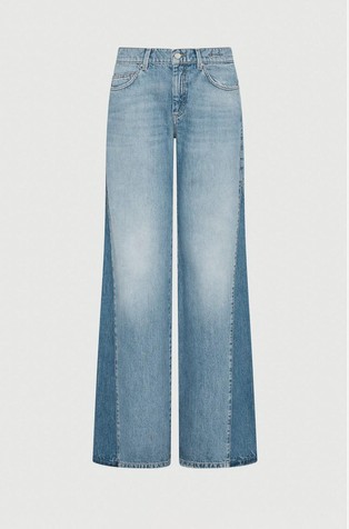 Flared fit jeans