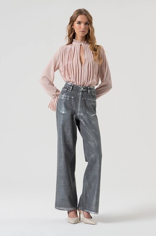 Svetleče povoskane bombažne jeans hlače s širokimi hlačnicami