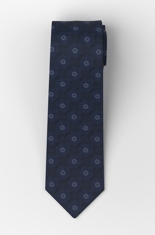 Patterned silk tie
