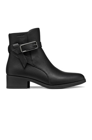Camexia leather ankle boots