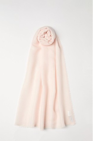 Herringbone patterned scarf