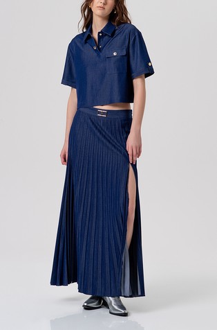 Long flare skirt with plissè effect