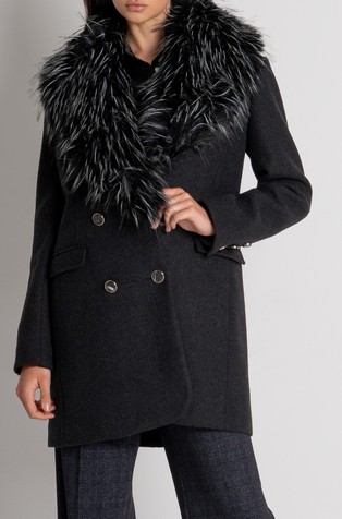 Short coat with fake fur collar