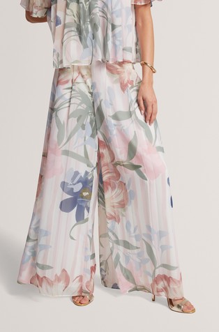 Plisirane široke hlače s cvetličnim vzorcem