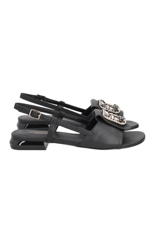 Nancy Leather Slingback With Accessory