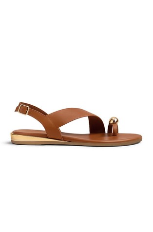 Thong leather sandals