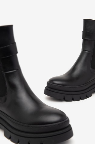 NEROGIARDINI Leather Chelsea Boots Black 3