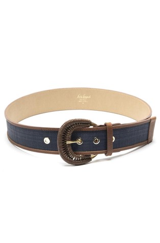 Canvas belt with faux-leather piping