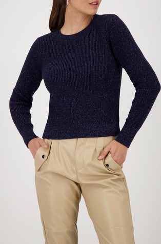 Pleten pulover z lureks vlakni