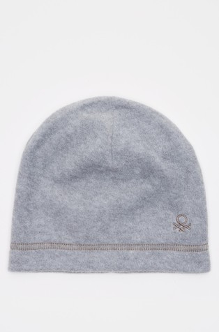 Solid color fleece hat