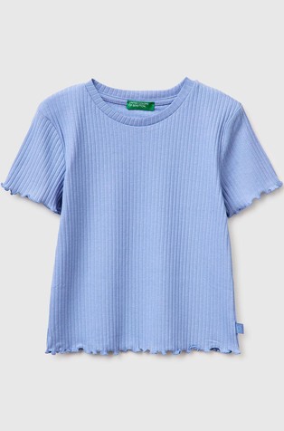 Slim fit rebrasta majica s kratkimi rokavi