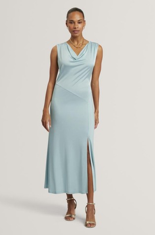 Dolga jersey obleka z drapiranim ovratnikom