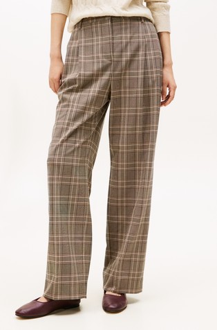 Relaxed fit kariraste hlače z gubami