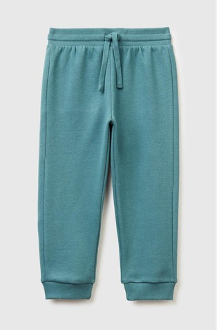 Trenirka z zatezno vrvico in flisirano notranjostjo