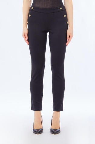 Skinny fit hlače z dekorativnimi gumbi