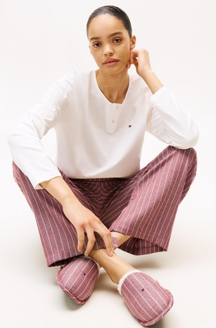 Essential darilni set: pižama in copati