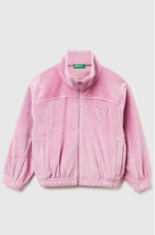 Plišasta jopa z vezenim motivom srčka