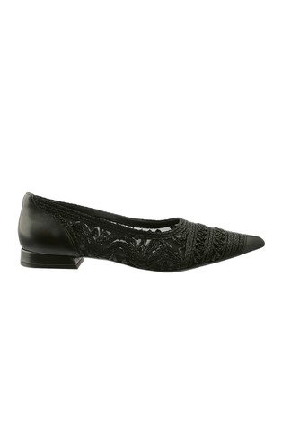 Bella macramé-look ballerinas