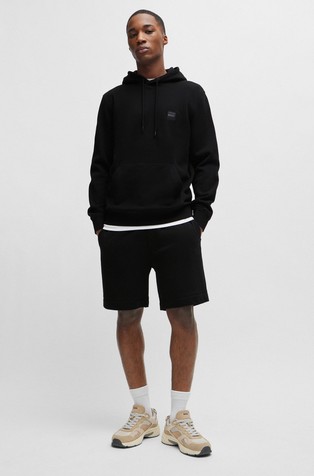 HUGO BOSS Regular fit kratke hlače z logo našitkom Črna - Black 3