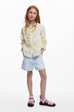 Srajca s karirastim vzorcem