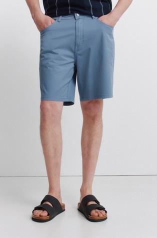 Lightweight 5-pocket washed regular fit Bermuda