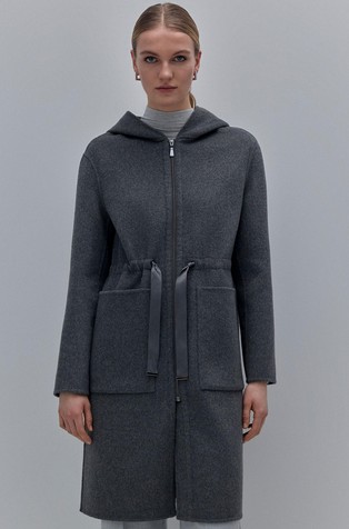 Plašč iz volnene mešanice s kapuco