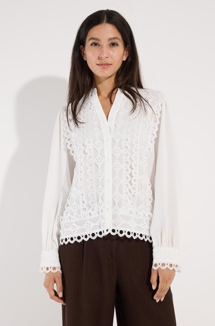 Blouse with lace details