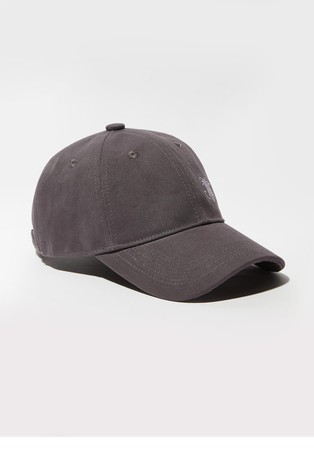 Kapa s šiltom iz mešanice konoplje in bombaža