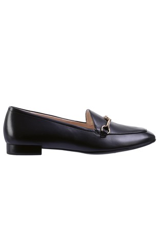Close Leather Loafers
