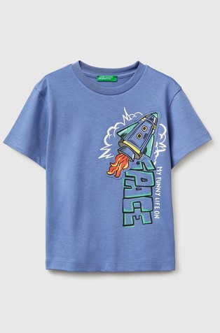 Bombažna majica s potiskom in reliefno aplikacijo