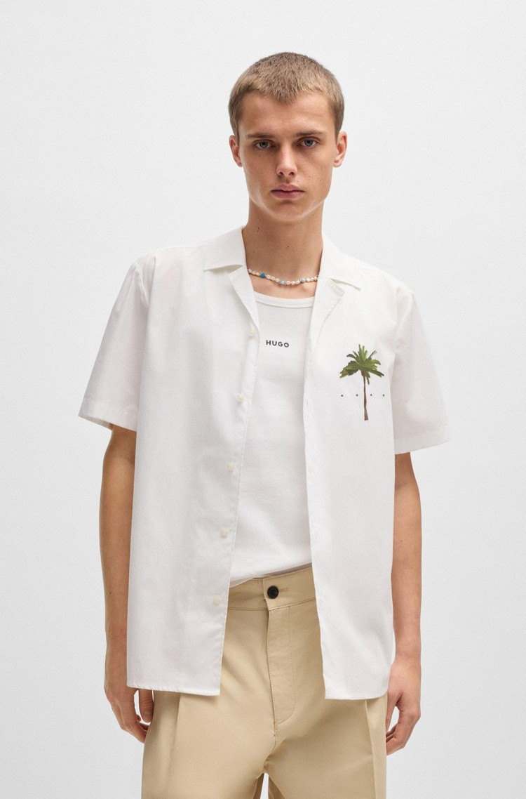 HUGO BOSS Relaxed fit bombažna srajca z umetniškim potiskom spredaj in zadaj Bela - Natural 