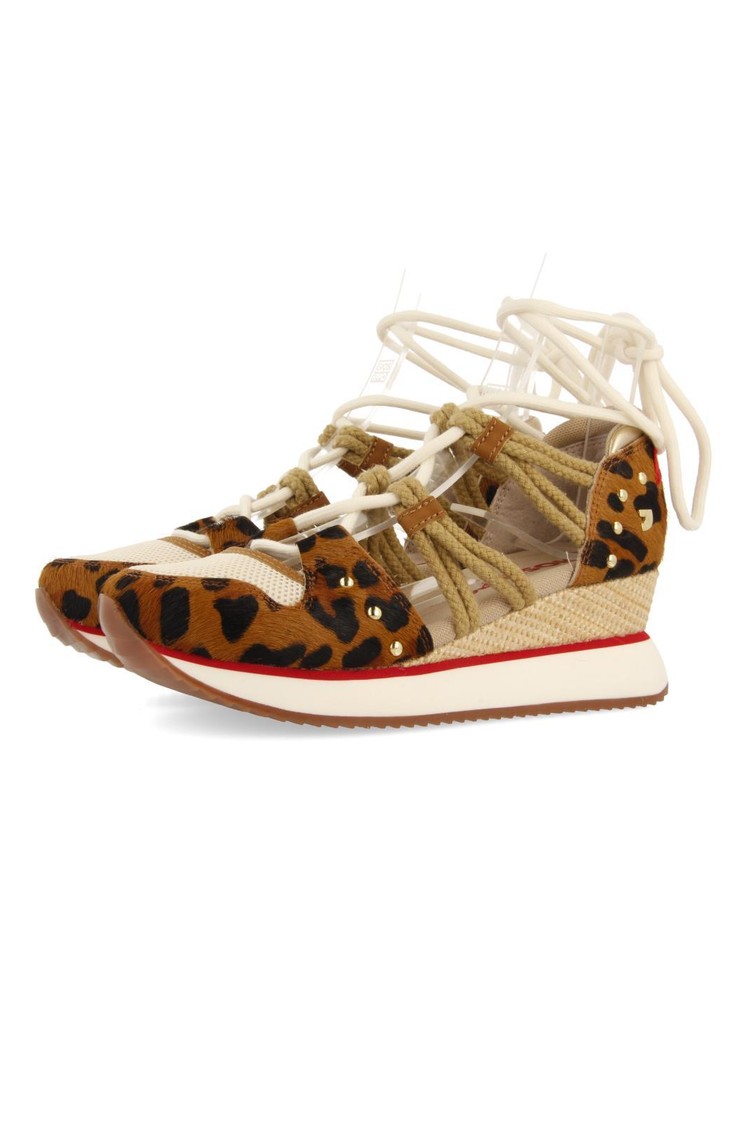 GIOSEPPO Superge v slogu espadril z leopardjim vzorcem Rjava - Leopard 