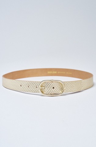 Usnjen pas s teksturirano površino