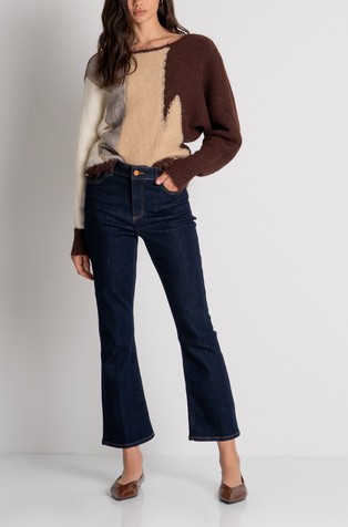 Flared leg cropped jeans