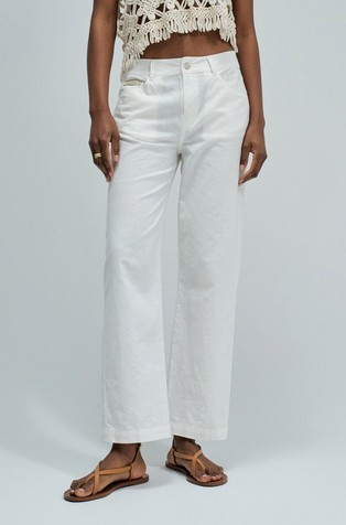 Straight trousers with linen