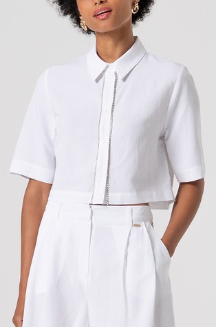 Cropped srajca s kratkimi rokavi in okrasnimi kamenčki