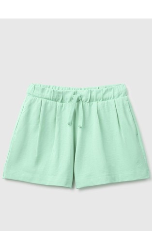 Kratke hlače z zatezno vrvico in gubami