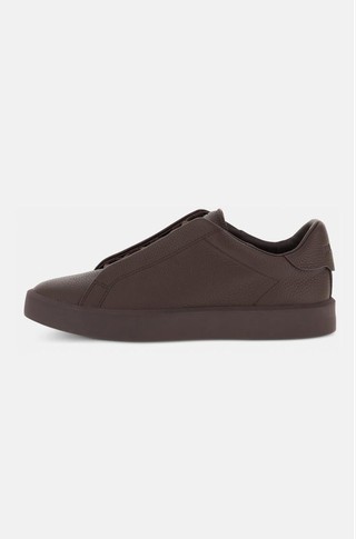 Essence Trainers in Grained Leather