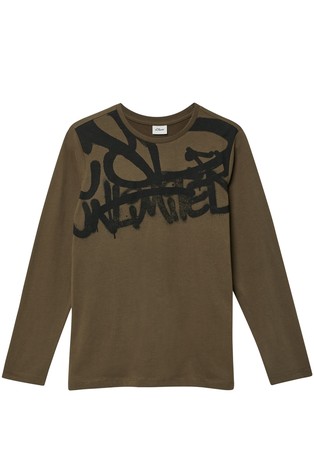 Long sleeve with graffiti print