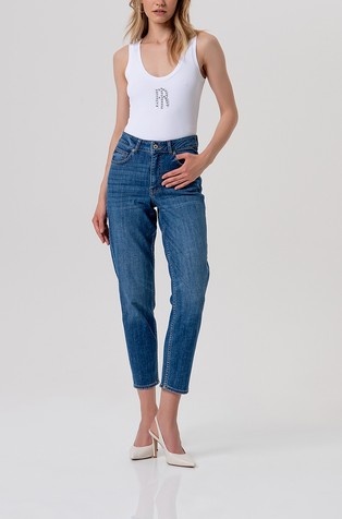 Carrot mom fit denim jeans