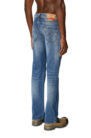 DIESEL Ravne jeans hlače - 1985 Larkee 09I16 Modra - Medium Blue 2