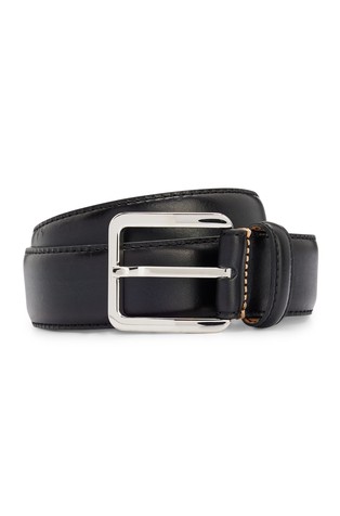 Leather belt with contrast stitching