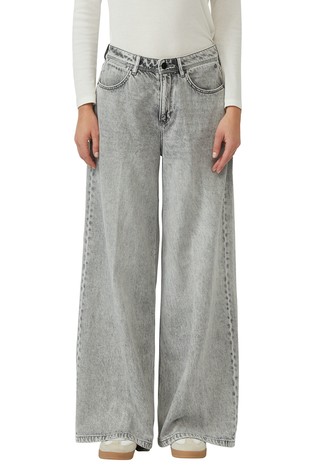 Regular fit jeans with extra wide leg